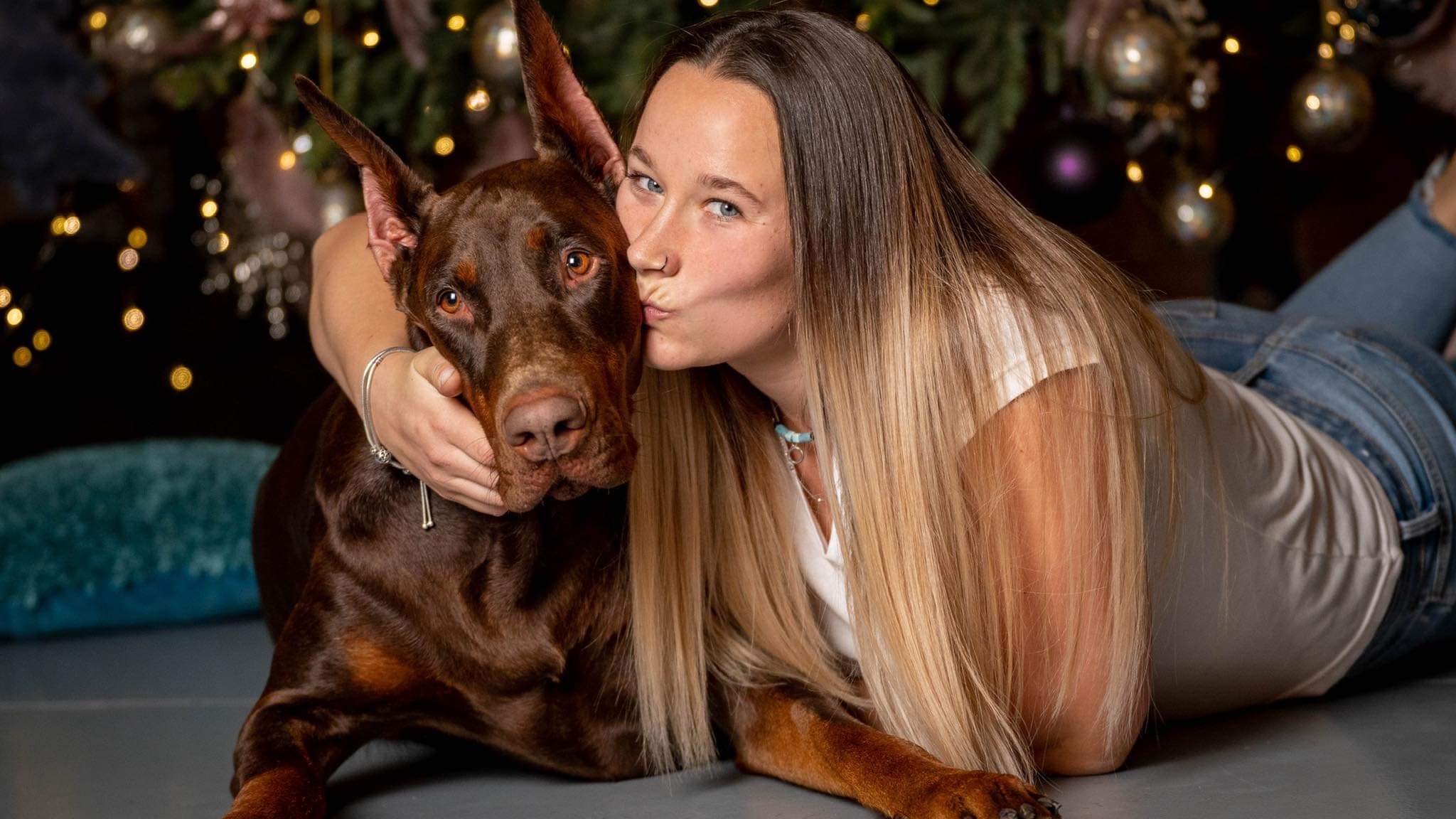 dobermann gazdájával
